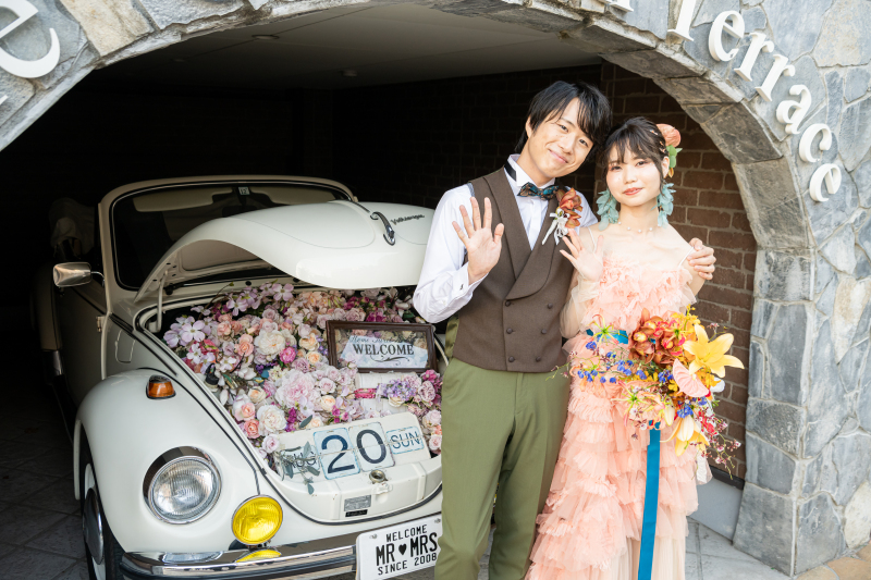 ドレスコードのブルーを素敵にコーディネート