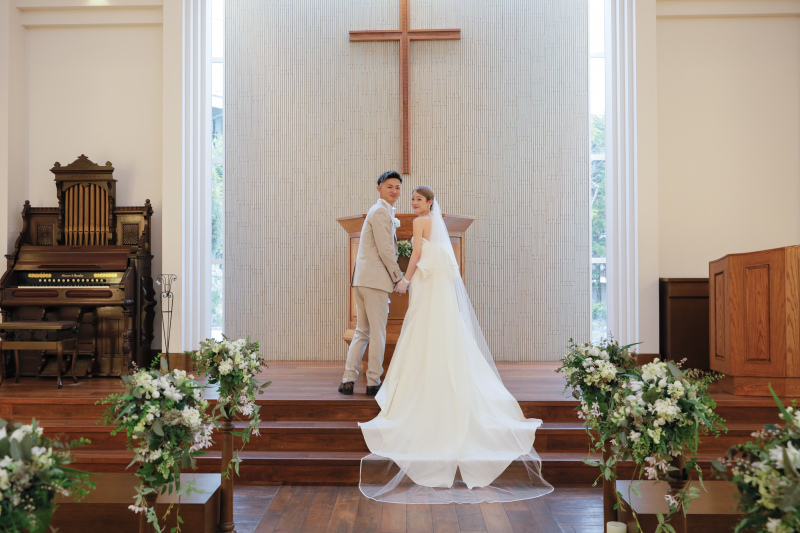 木の温もりあたたかなチャペル