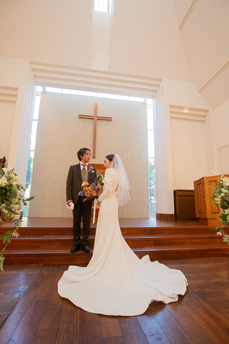 木の温もりあたたかなチャペル