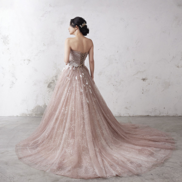 ザ・ジョージアンテラス_衣装の試着ができる