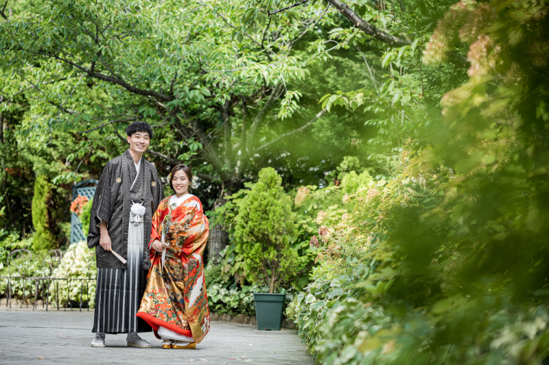 ザ・ジョージアンテラス_色打掛・着物が豊富