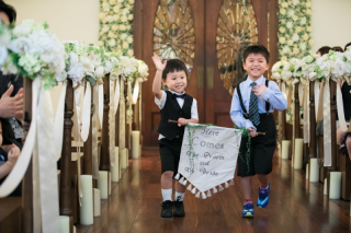 ザ・ジョージアンテラス_木の温もりあたたかなチャペルフォト