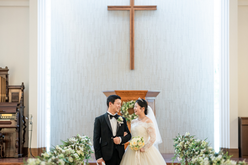 【挙式(人前式)&フォトウェディング】木の温もりあたたかなチャペルで本格挙式&たっぷりフォト撮影◇ドレス1着