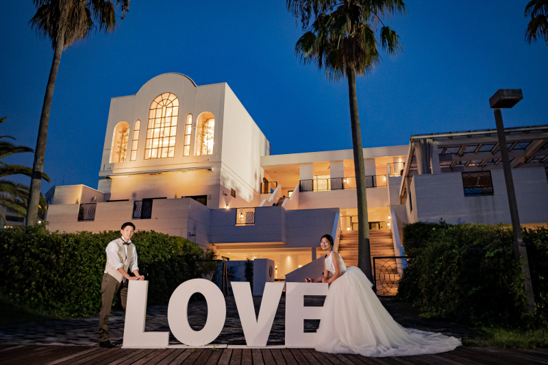 夜のナイトウェディングもロマンティック