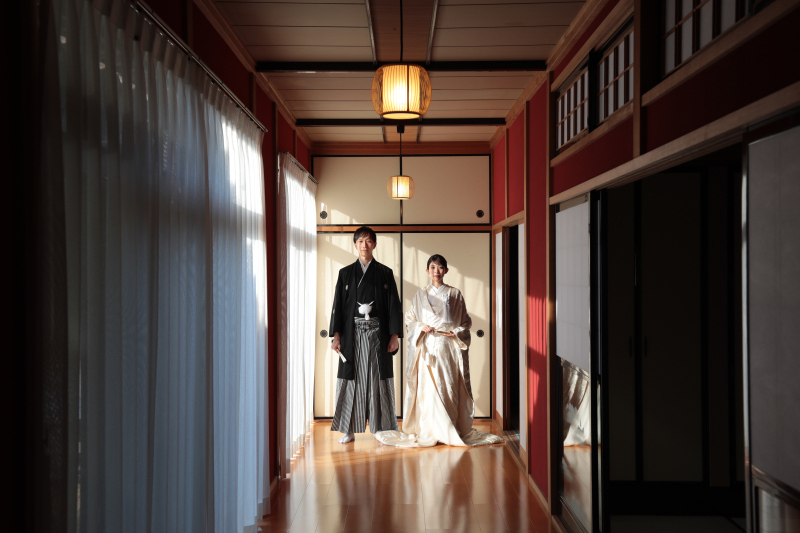 陽の当たる廊下で