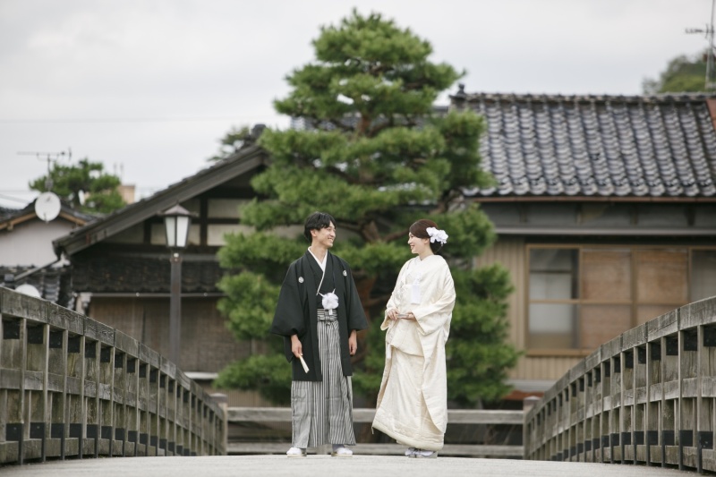 梅の橋で一枚
