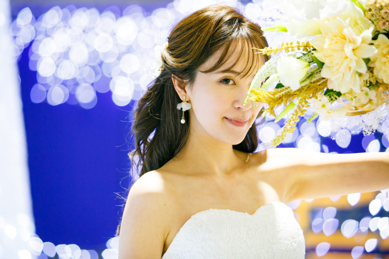 ブーケの向こうに