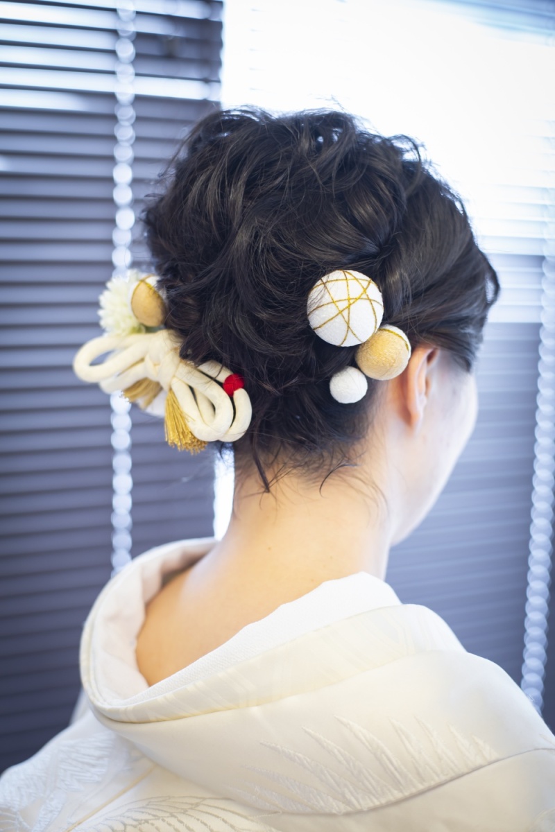 ヘアも華やかに