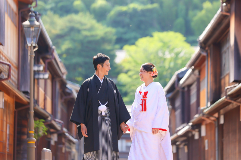 眩しいほどの朝日を浴びて