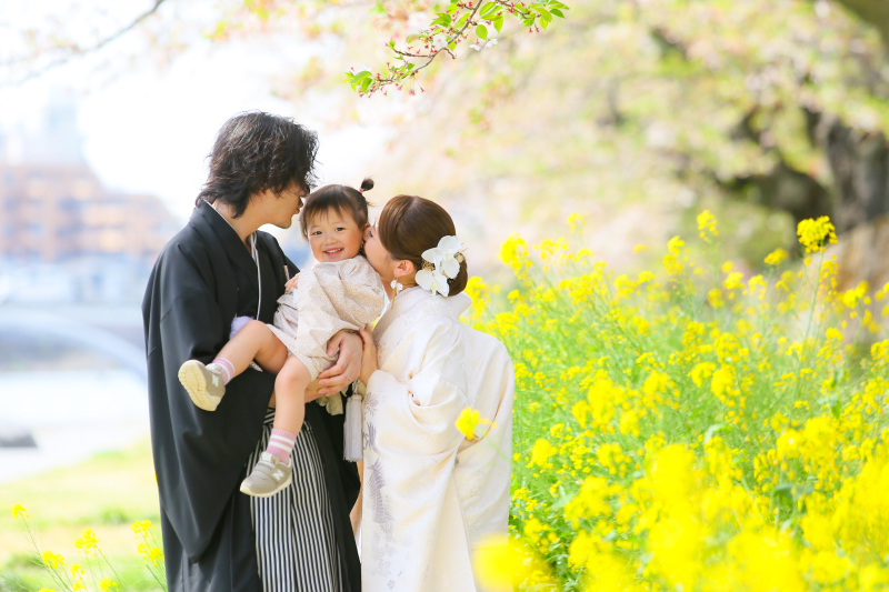 浅野川のほとりで