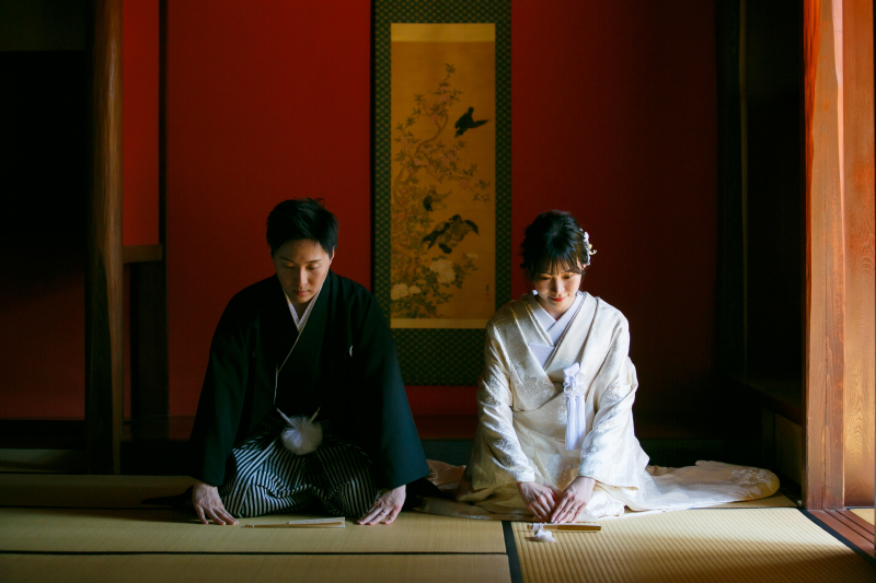 朱塗りの壁が美しいふるさと館