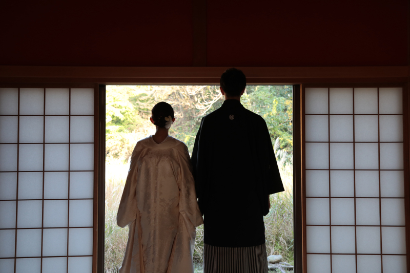 障子の向こうは