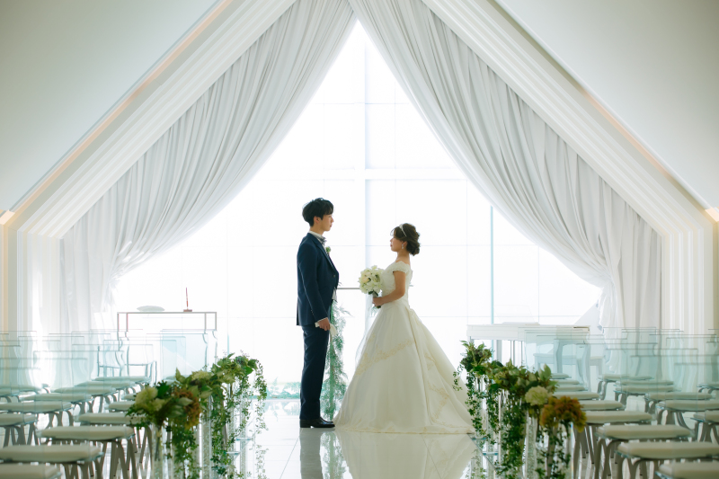 自然に囲まれたナチュラルリゾート感チャペル