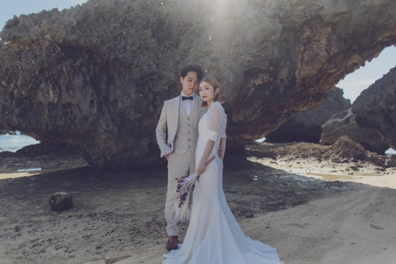 1ロケ目は岩場でクールに！