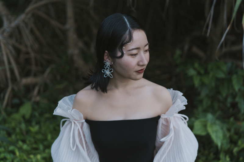 森の雰囲気に合わせたドレス選びやヘアメイク提案