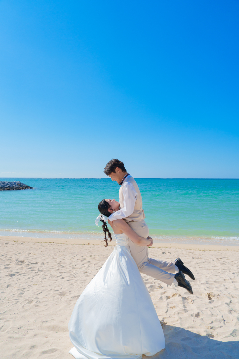 新婦パワー全開!縦抱っこチャレンジ!