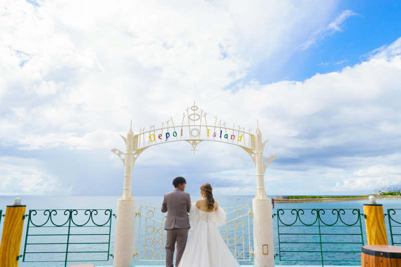 カラフルでポップなシティ×ビーチサンセット