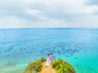 青い海とお二人