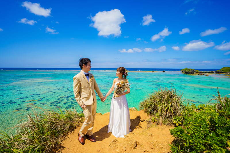 元気いっぱいな新婦さんとシャイで優しい新郎さん