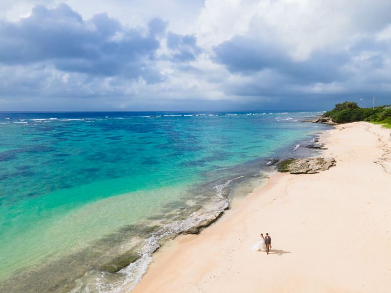 ドローンが捉えた、ふたりの姿