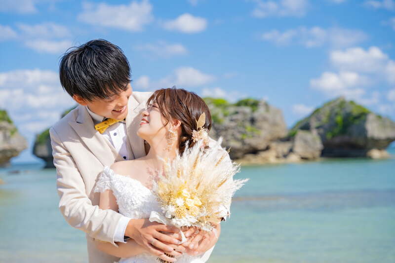 見つめ合い