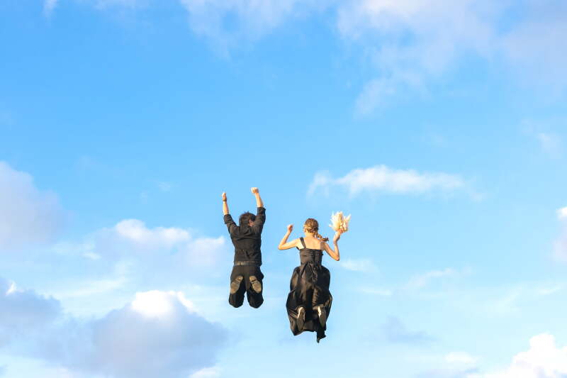 空に向かってジャンプー！！