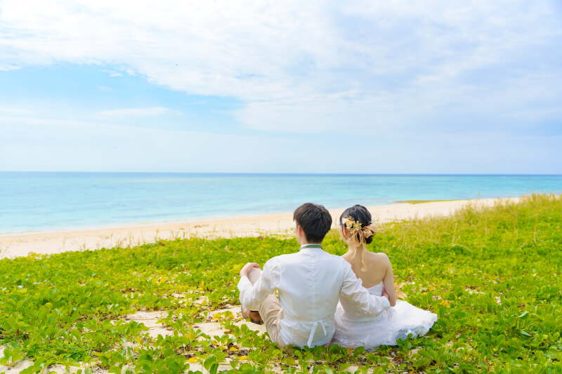 海を眺めるお二人