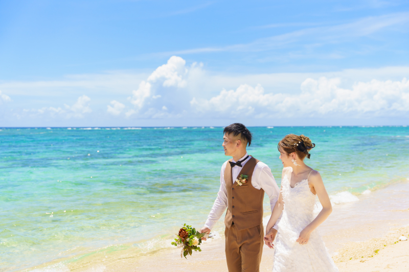 海を眺めてお散歩♪