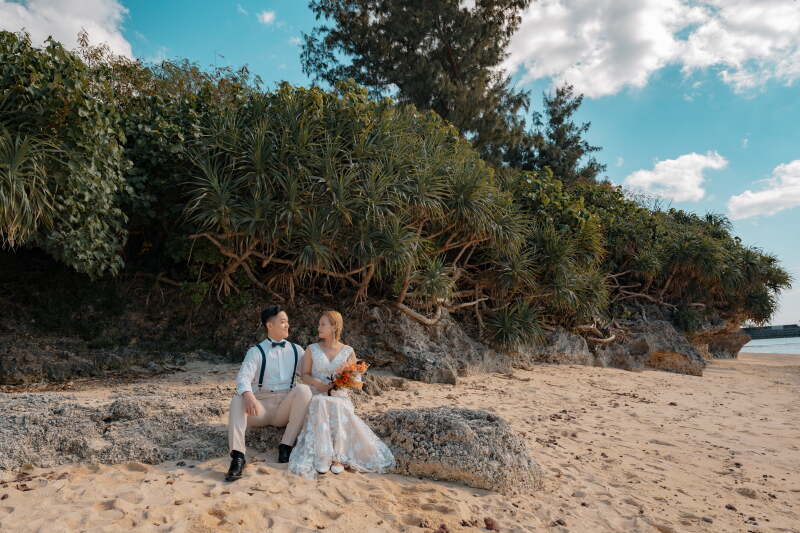 岩場でシックに