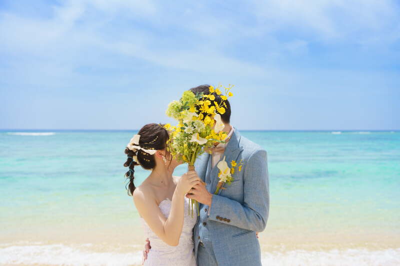 ブーケで顔隠し