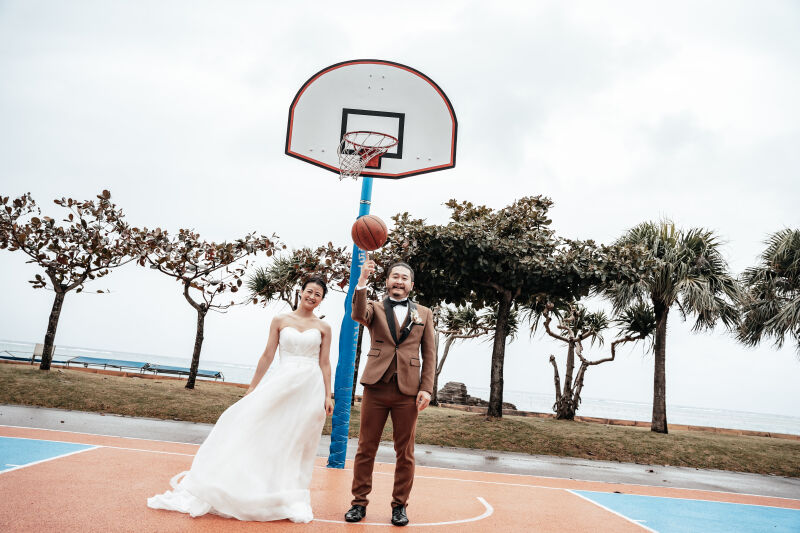 ボールを回しながら