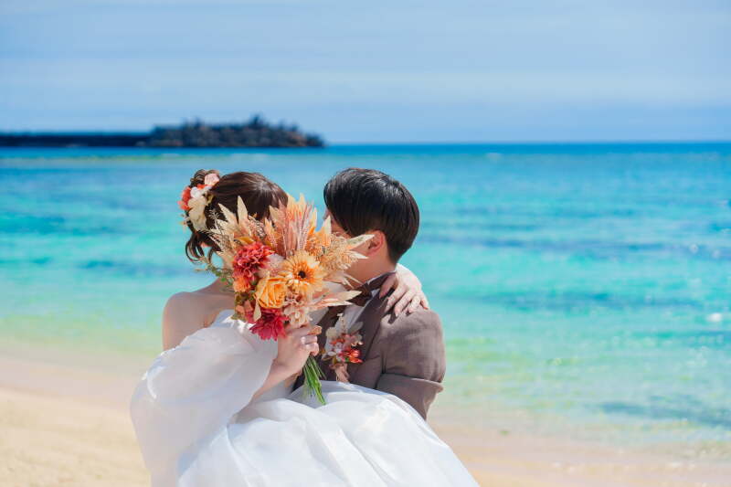 ブーケで顔隠し