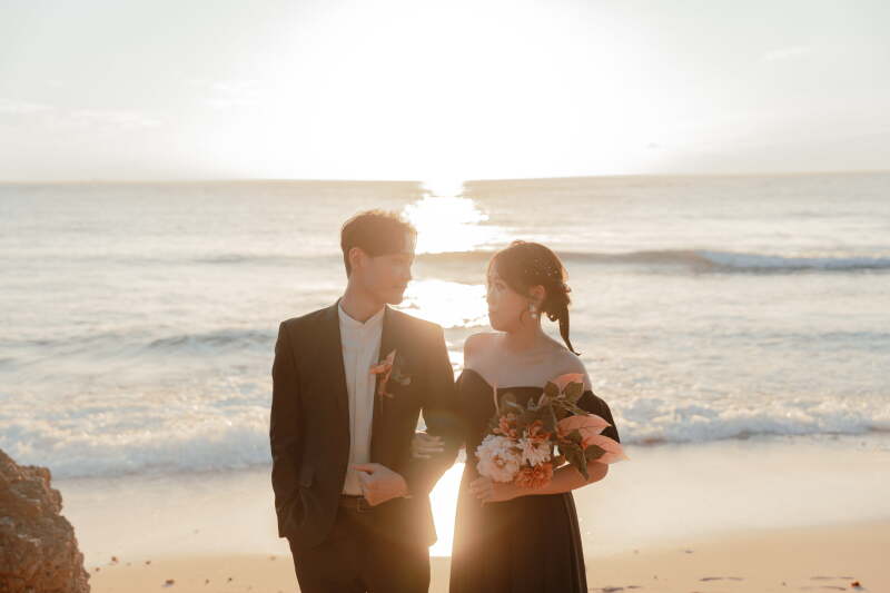 日が落ちて、気持ちはそっと満ちていく