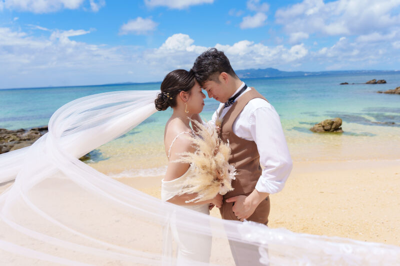 ベールに包み込まれて