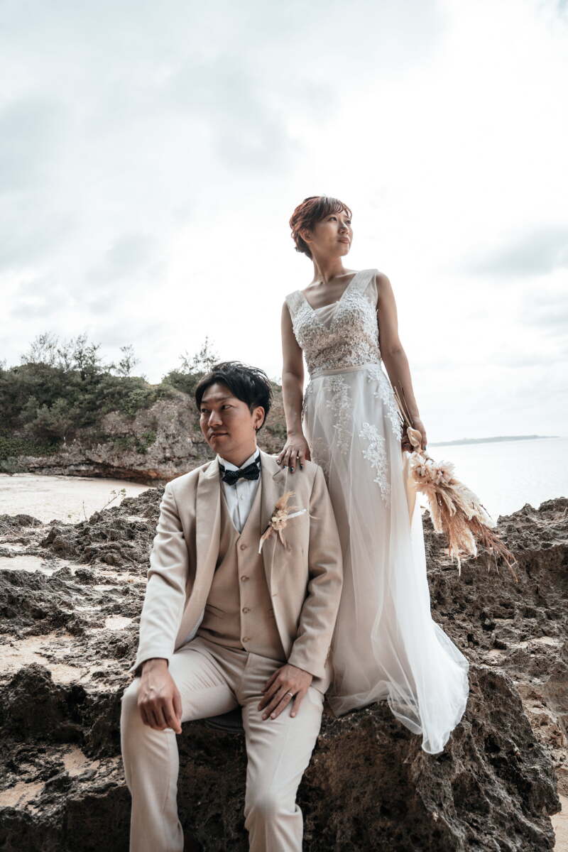 岩場でクールに