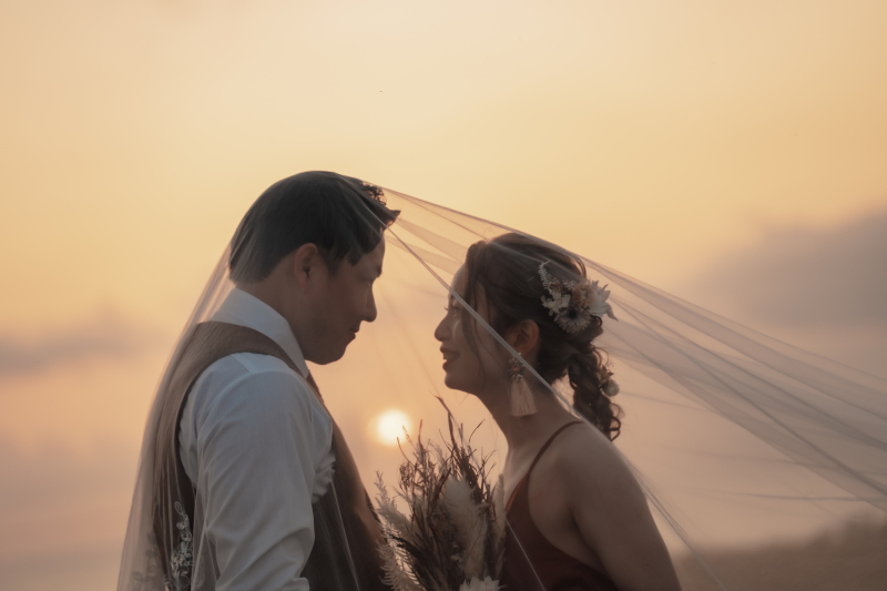 見つめ合う二人