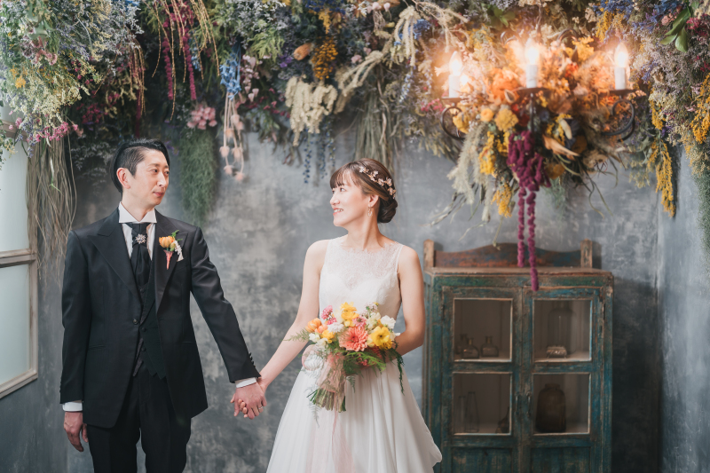 手から伝わる緊張♡