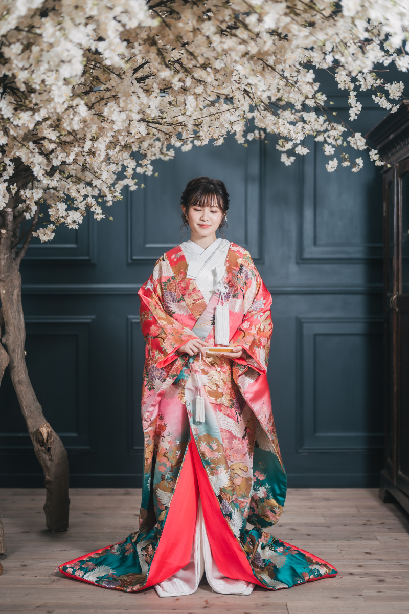 Atelier Nie by hibiyakadan_色打掛・着物が豊富