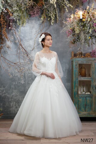 王道ドレスからインポートドレスまで豊富にご用意♪