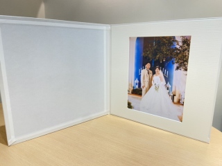 1面六切り写真(レザー台紙仕上げ)