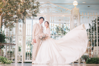 【5月までの撮影限定】衣装100着から選び放題｜洋装1着＋チャペル｜データ、美容、衣装、小物付き（家族参加もOK）