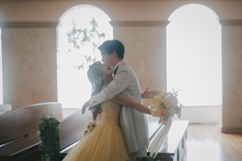 洋装2着【豪華フルパック】花屋監修のロケーション＆本格チャペル撮影。ドレス持込OK・見学者追加料なし・選べる特典付き！