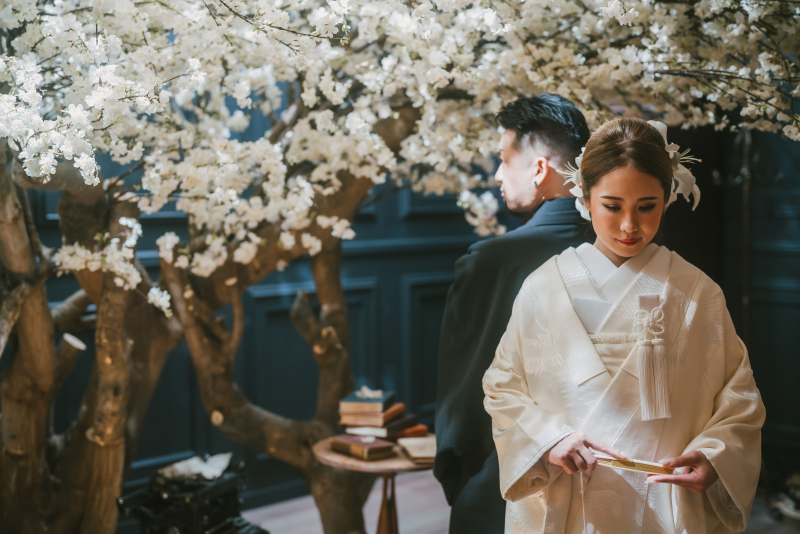 【打掛＆白無垢】和装2着を花屋の日比谷花壇デザイナーが創ったスタジオで撮影プラン