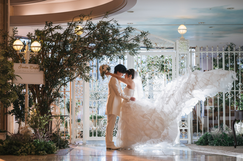 《2-5月撮影限定》【全データ込】ウェディングドレス→チャペル&カラードレス→スタジオ撮影(¥224,400→¥198,000)