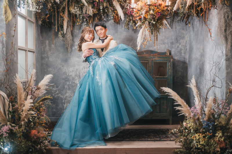 【5月までの撮影限定】衣装100着から選び放題｜洋装1着＋スタジオ｜データ、美容、衣装、小物付き（家族参加もOK）