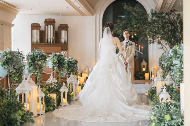 【全データ込み♪】洋装2着×チャペルフォトプラン♪ウェディングドレスもカラードレスも叶う！