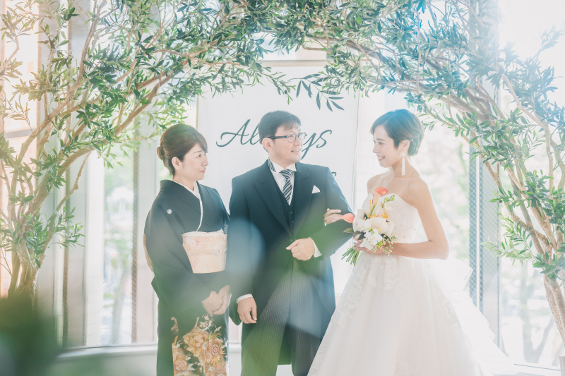 【年内までの撮影限定】チャペルフォト＋ホテル会食10名様｜総額より3万円OFF！