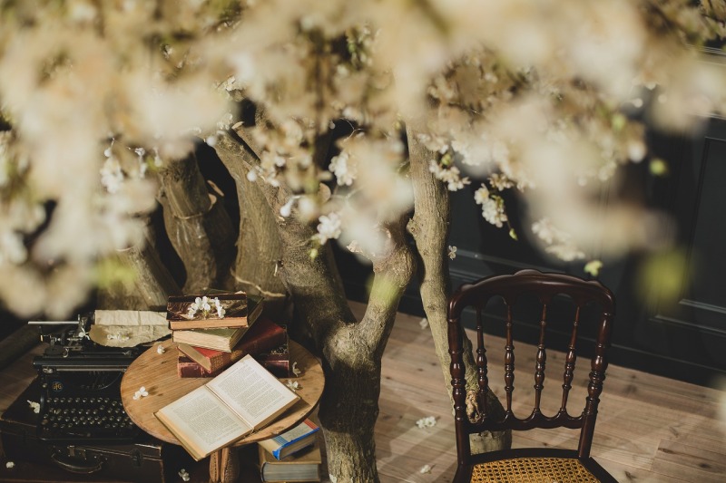 【前撮にも♪全データ込み】洋装1着・彩り豊かなお花たくさんのスタジオ撮影♪