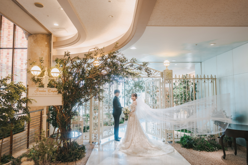 ≪全データ込み≫洋装１着！本格チャペルと花いっぱいのスタジオ写真が残せる！２時間撮影プラン