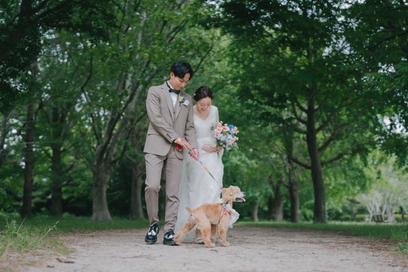 洋装2着【豪華フルパック】花屋監修のロケーション＆本格チャペル撮影。ドレス持込OK・見学者追加料なし・選べる特典付き！